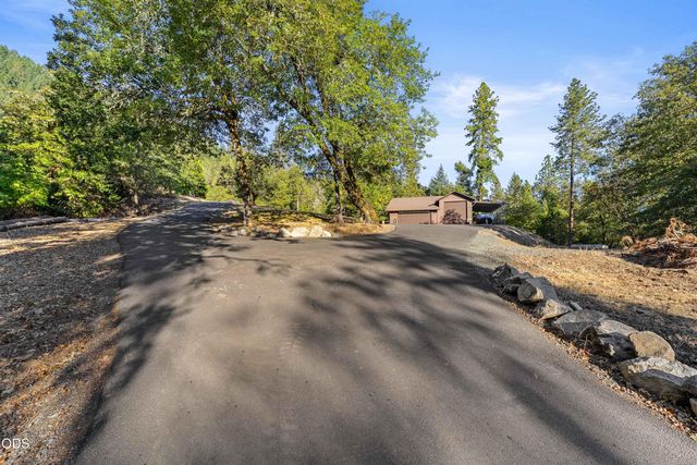 850 Riverbanks Road, Grants Pass, OR 97527