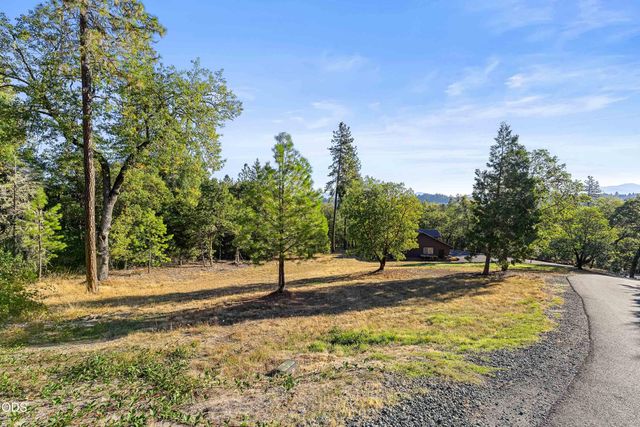 850 Riverbanks Road, Grants Pass, OR 97527