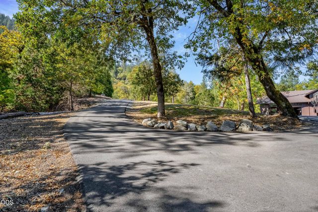 850 Riverbanks Road, Grants Pass, OR 97527