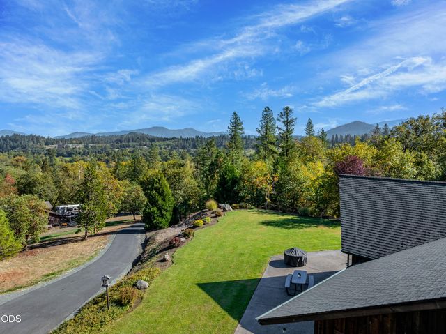 850 Riverbanks Road, Grants Pass, OR 97527