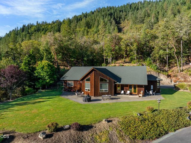 850 Riverbanks Road, Grants Pass, OR 97527