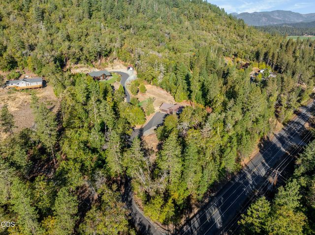 850 Riverbanks Road, Grants Pass, OR 97527