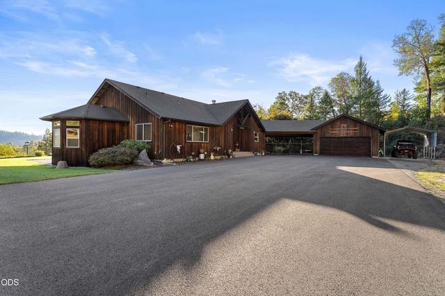 850 Riverbanks Road, Grants Pass, OR 97527