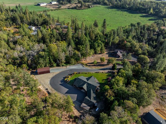 850 Riverbanks Road, Grants Pass, OR 97527