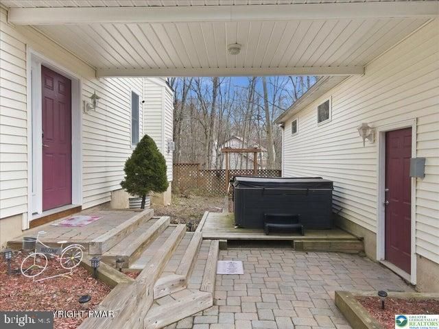 322 SCENIC DR, Blakeslee, PA 18610