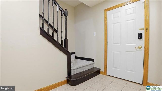 322 SCENIC DR, Blakeslee, PA 18610