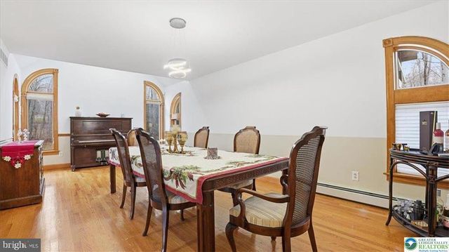 322 SCENIC DR, Blakeslee, PA 18610