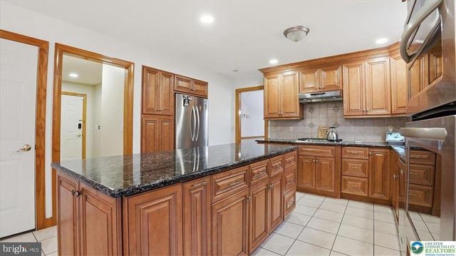 322 SCENIC DR, Blakeslee, PA 18610