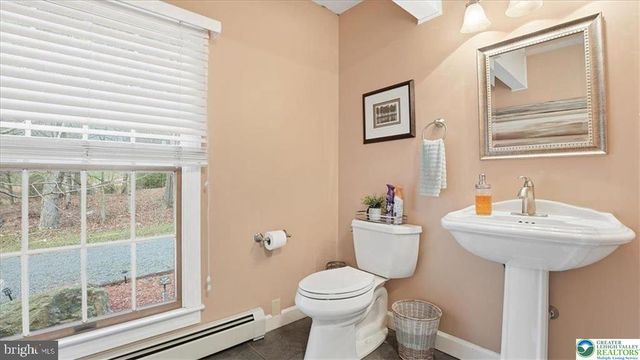 322 SCENIC DR, Blakeslee, PA 18610