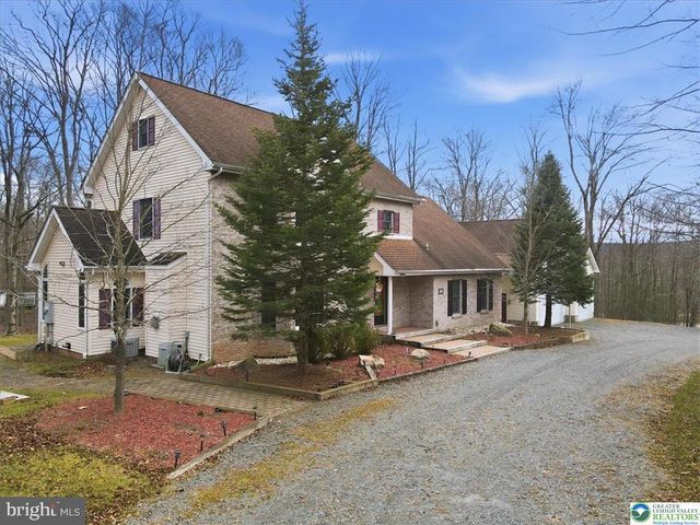 322 SCENIC DR, Blakeslee, PA 18610