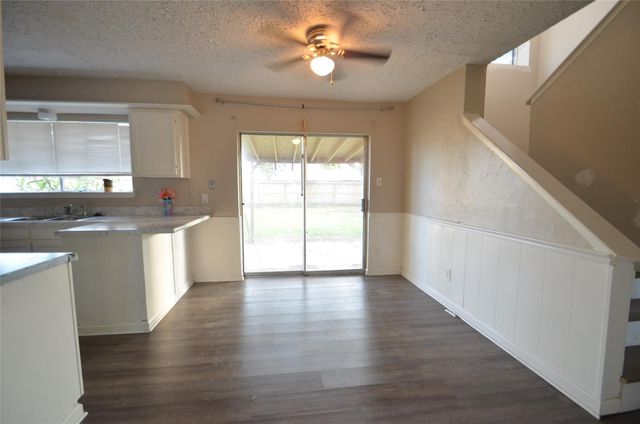 1902 Whitebriar Drive, Deer Park, TX 77536