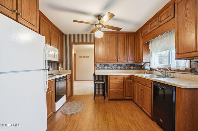 630 Winterhaven Drive, Findlay, OH 45840