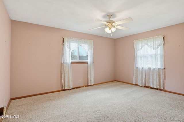 630 Winterhaven Drive, Findlay, OH 45840