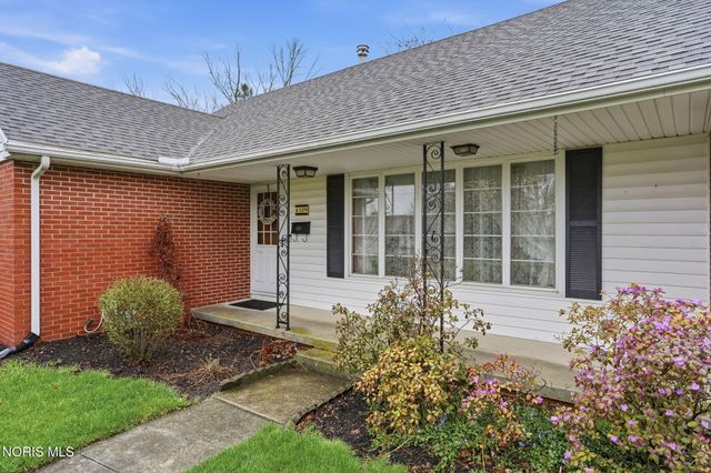 630 Winterhaven Drive, Findlay, OH 45840