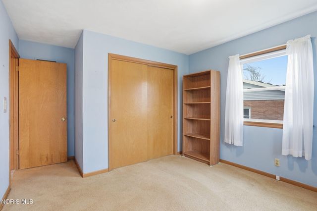 630 Winterhaven Drive, Findlay, OH 45840