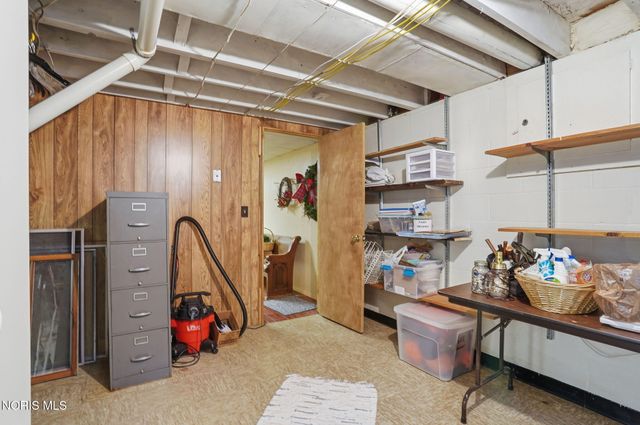 630 Winterhaven Drive, Findlay, OH 45840