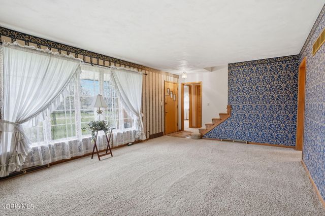 630 Winterhaven Drive, Findlay, OH 45840