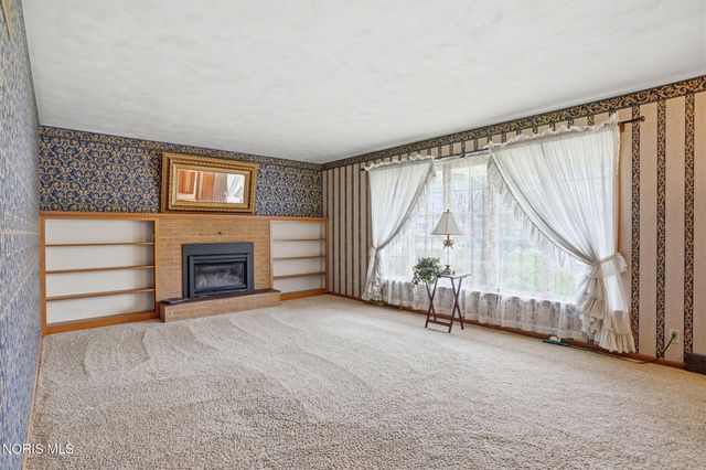 630 Winterhaven Drive, Findlay, OH 45840