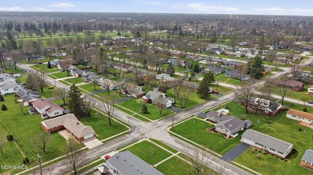 630 Winterhaven Drive, Findlay, OH 45840