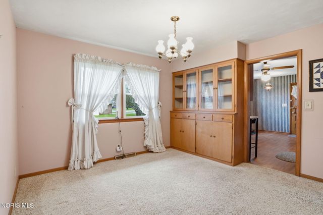 630 Winterhaven Drive, Findlay, OH 45840