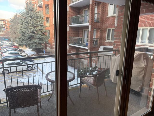 6401 W Berteau Avenue 8-201, Chicago, IL 60634