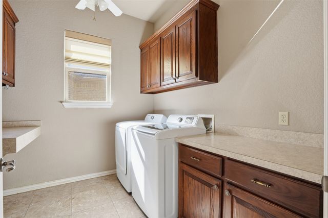 1309 Amsterdam Court, Granbury, TX 76048