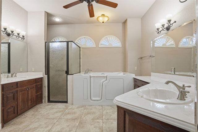 1309 Amsterdam Court, Granbury, TX 76048