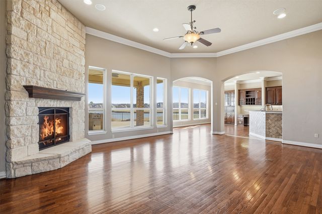 1309 Amsterdam Court, Granbury, TX 76048