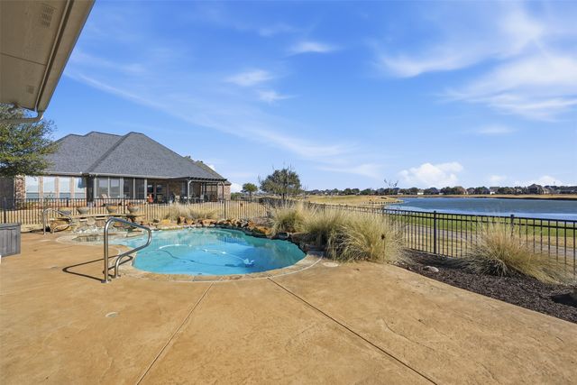 1309 Amsterdam Court, Granbury, TX 76048