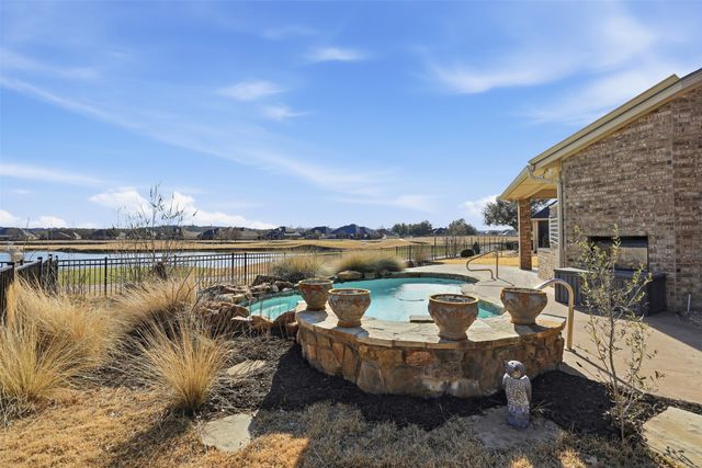 1309 Amsterdam Court, Granbury, TX 76048