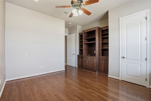 1309 Amsterdam Court, Granbury, TX 76048