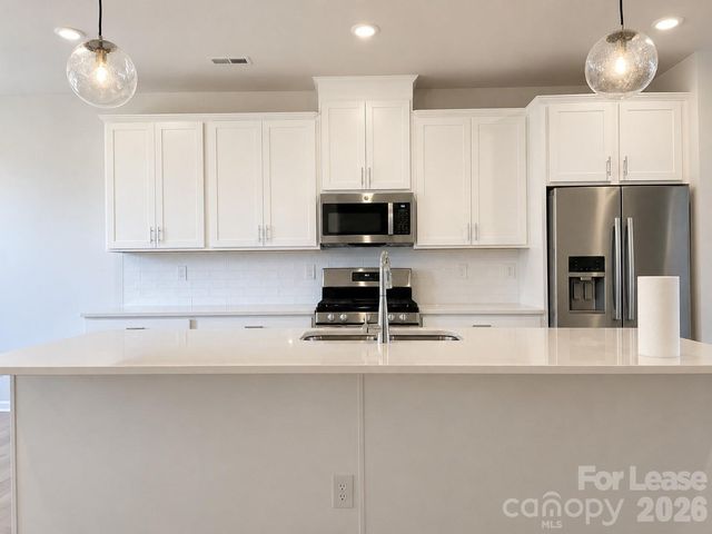 2332 Donnely Hills Lane, Charlotte, NC 28262