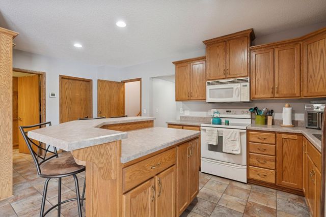 13741 Eidelweiss Street NW, Andover, MN 55304