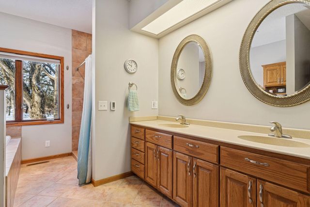 13741 Eidelweiss Street NW, Andover, MN 55304