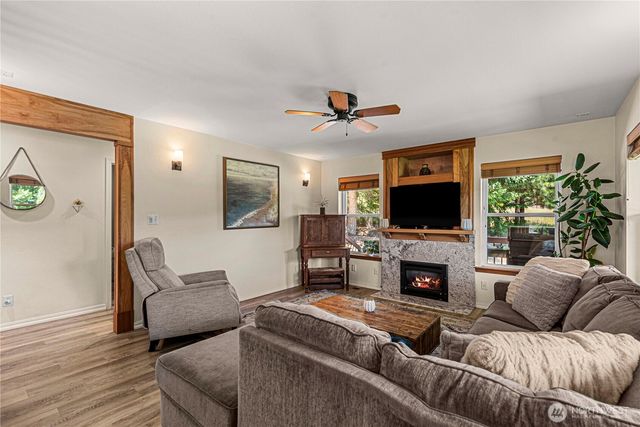 17558 River Road, Leavenworth, WA 98826