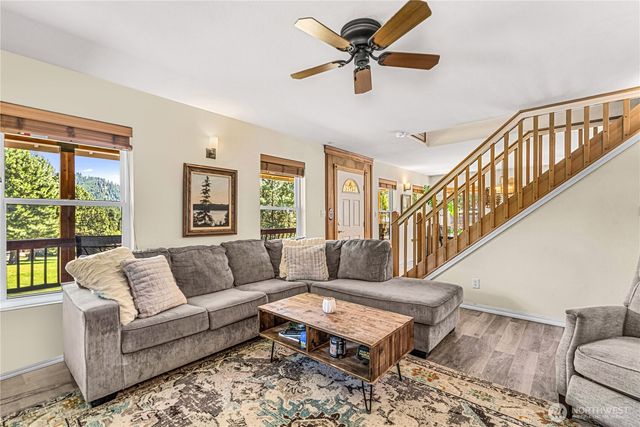 17558 River Road, Leavenworth, WA 98826