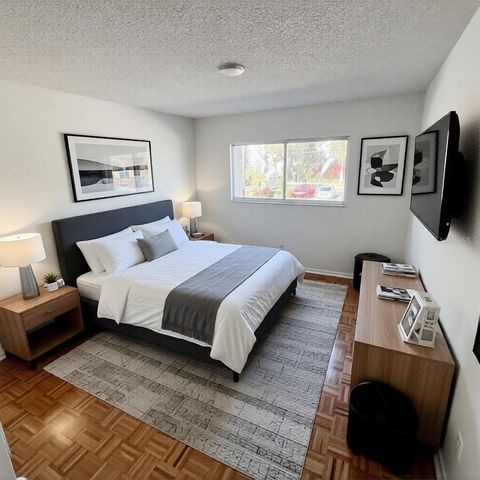 4606 W GRAY STREET 206, Tampa, FL 33609