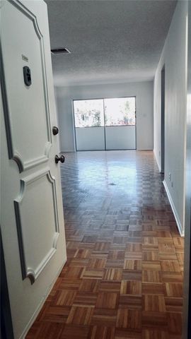 4606 W GRAY STREET 206, Tampa, FL 33609