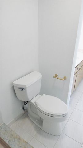 4606 W GRAY STREET 206, Tampa, FL 33609