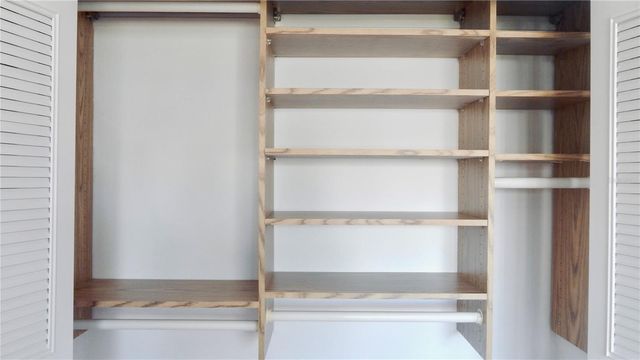 4606 W GRAY STREET 206, Tampa, FL 33609