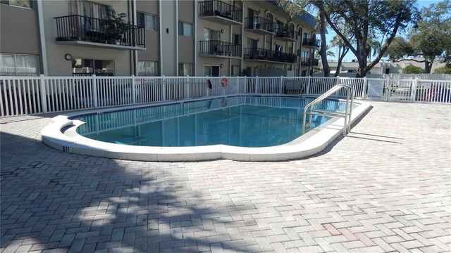 4606 W GRAY STREET 206, Tampa, FL 33609