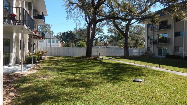 4606 W GRAY STREET 206, Tampa, FL 33609