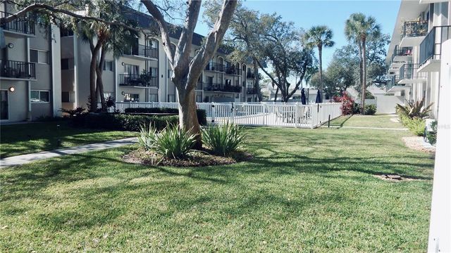4606 W GRAY STREET 206, Tampa, FL 33609