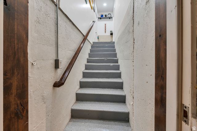 11056 N MANOR DR, Highland, UT 84003