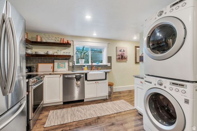 11056 N MANOR DR, Highland, UT 84003