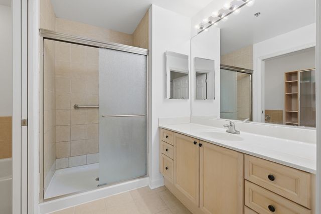 875 E 22nd Street 410, Lombard, IL 60148