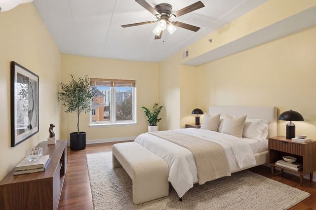 875 E 22nd Street 410, Lombard, IL 60148