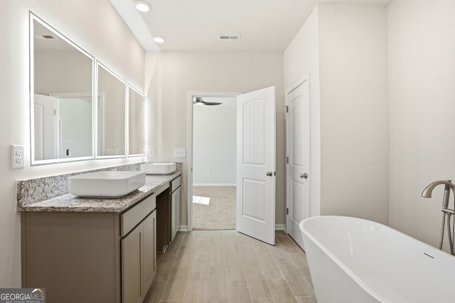 136 Post Oak Drive, Jackson, GA 30233