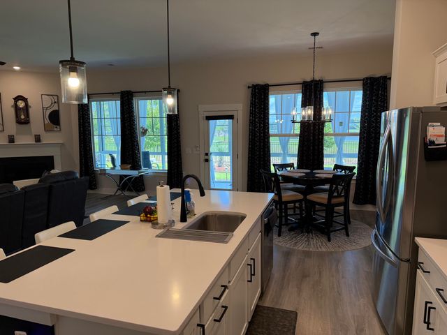 896 Carnes Crossing, Summerville, SC 29486