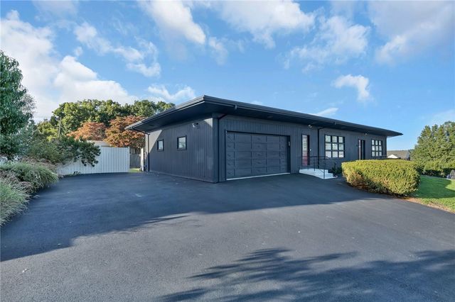30 Circuit Drive, Cumberland, RI 02864